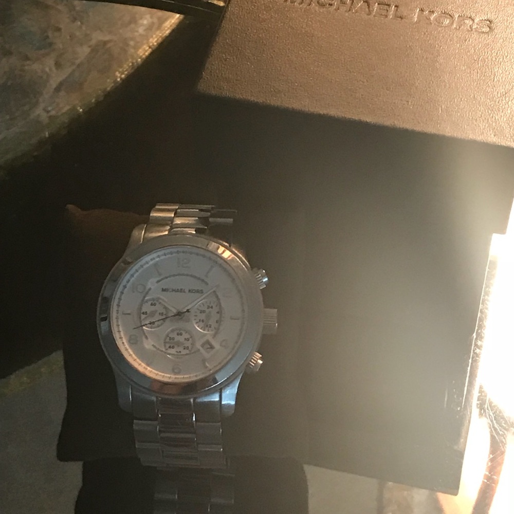 MK Boyfriend watch